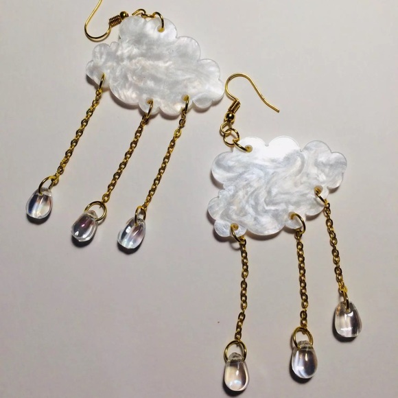 Korean Vintage Acrylic Cloud Earrings - Picture 9 of 9